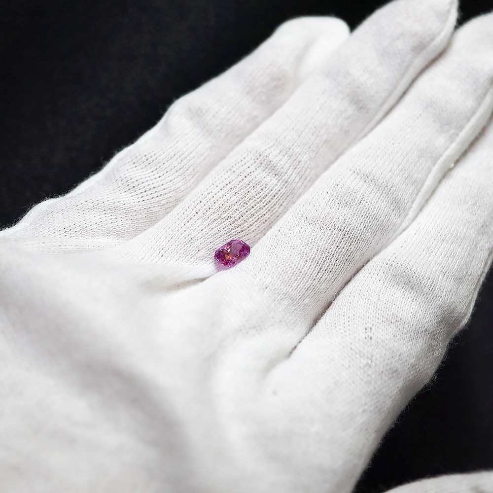 宝石 ピンクサファイア ルース 1.02ct 約6.84×約4.64×約3.47mm